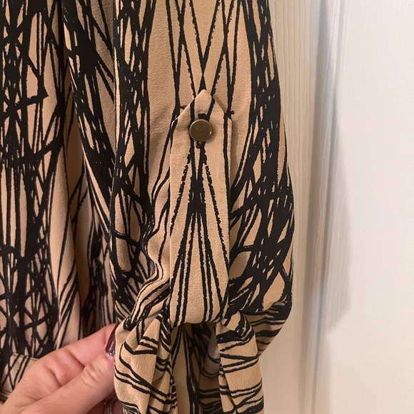 Dress - Picture 5 of 7